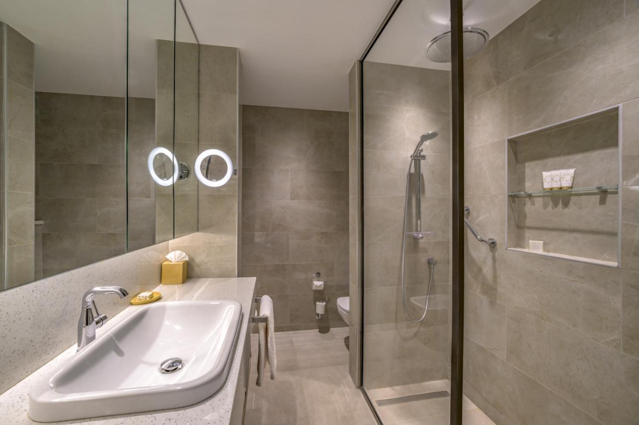 Two-Bedroom Apartment on F&B Outlets SPA on Laundry